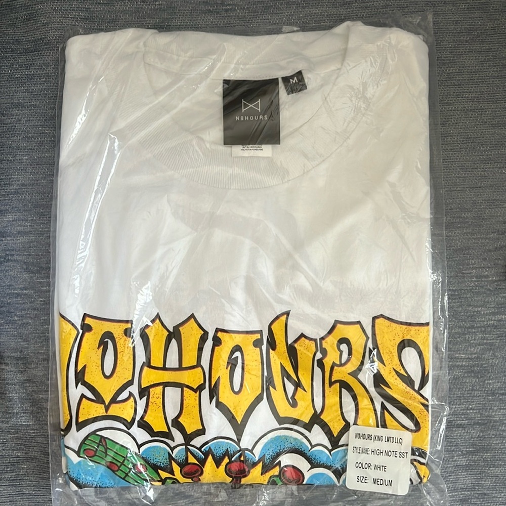 NIP NOHOURS SKATER Unisex T-Shirt Size: Medium